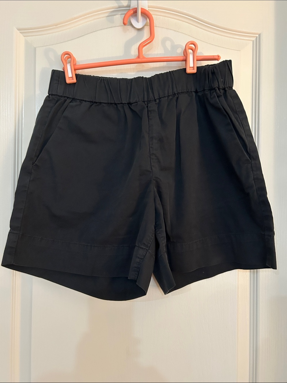 Everlane Black Elastic-Waist Bermuda Shorts